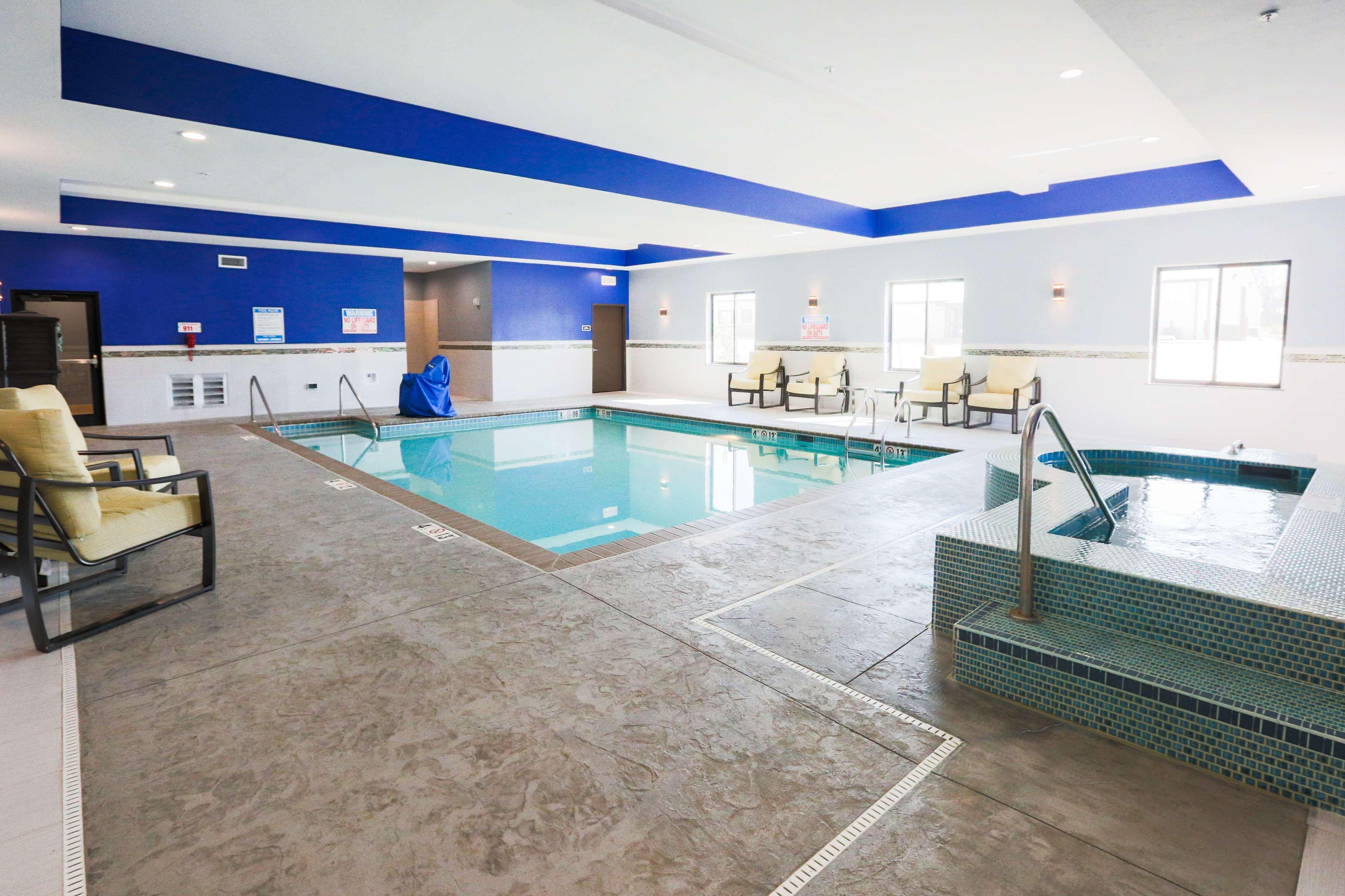 Best Western Plus Wewoka Inn & Suites Eksteriør billede