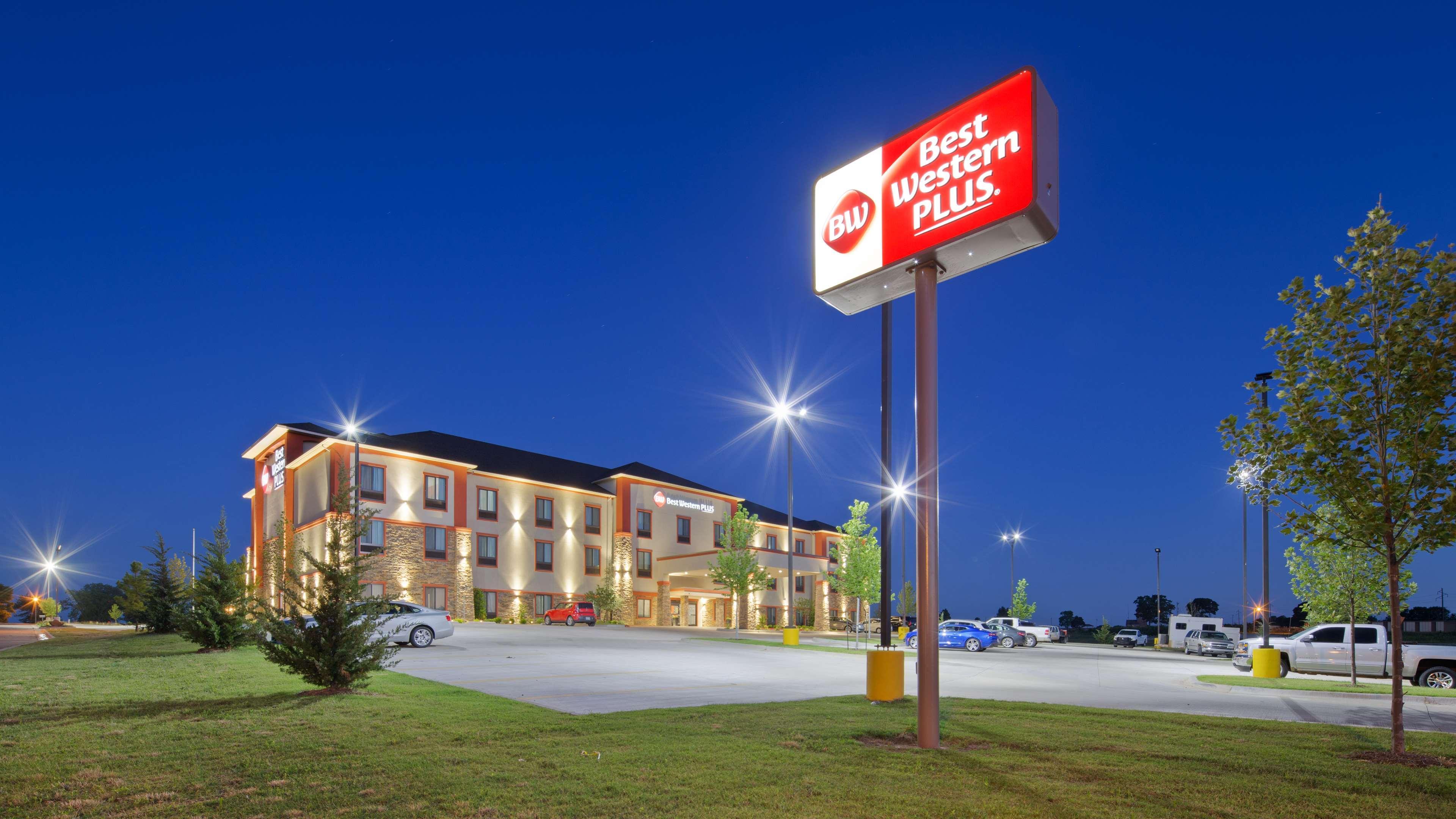 Best Western Plus Wewoka Inn & Suites Eksteriør billede